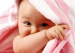 宝宝手腕有痣代表什么,手腕长痣的宝宝长大能力强吗